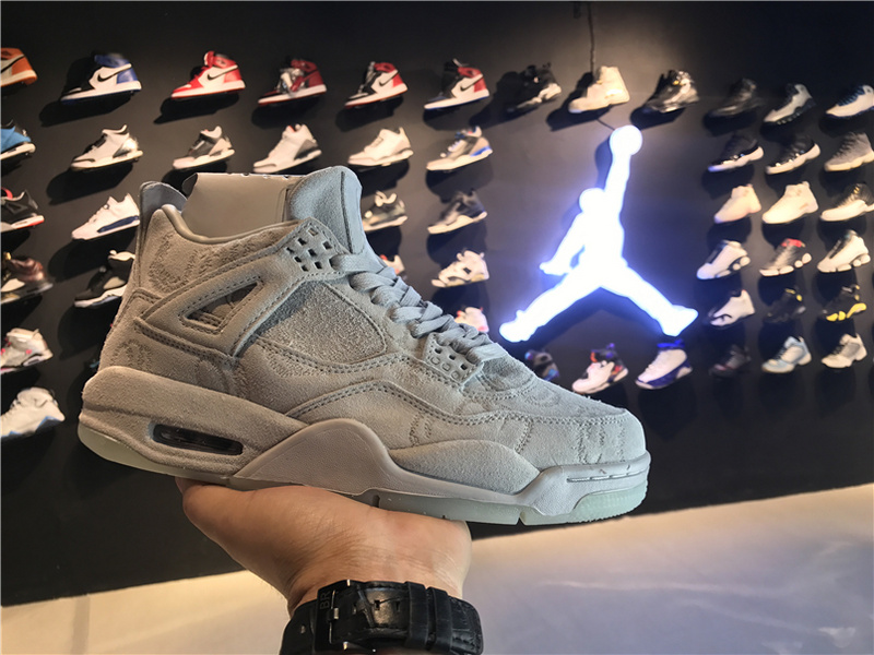 Air Jordan 4 KAWS 930155 100